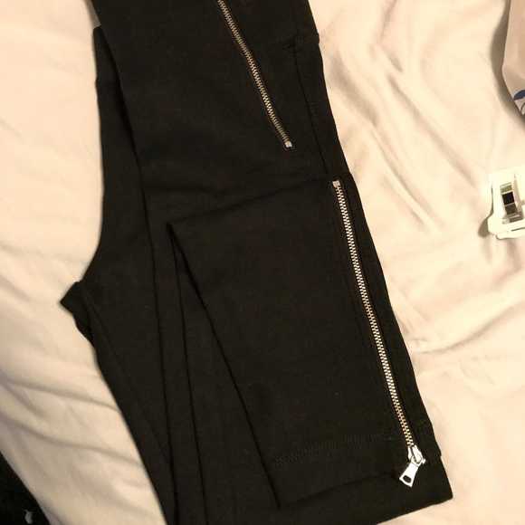 GAP Zip Ponte Black Leggings - Picture 3 of 3
